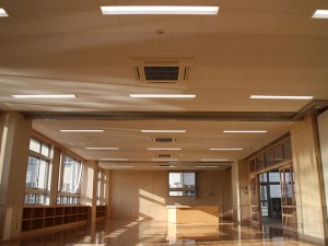 前川小学校校舎・児童館（児童クラブ）増築電気設備工事